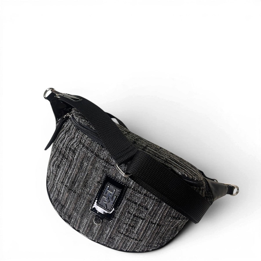 Τσάντα Μέσης crossbody Velvet μαύρο Hunter, διαστάσεις μήκος 28 εκ., πλάτος 12 εκ., ύψος 20 εκ.